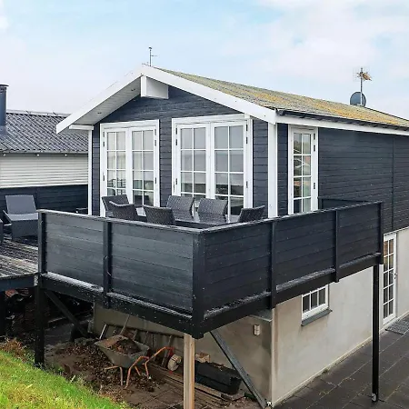 Beachfront Beauty In Hasmark - By Traum *