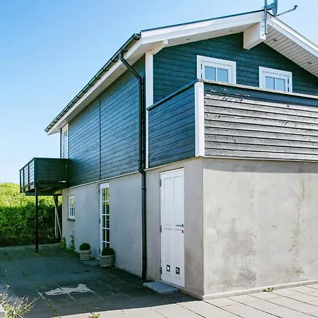 Two-bedroom In 12