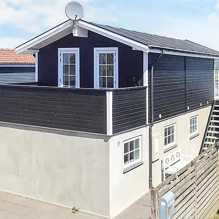 Beachfront Beauty In Hasmark - By Traum